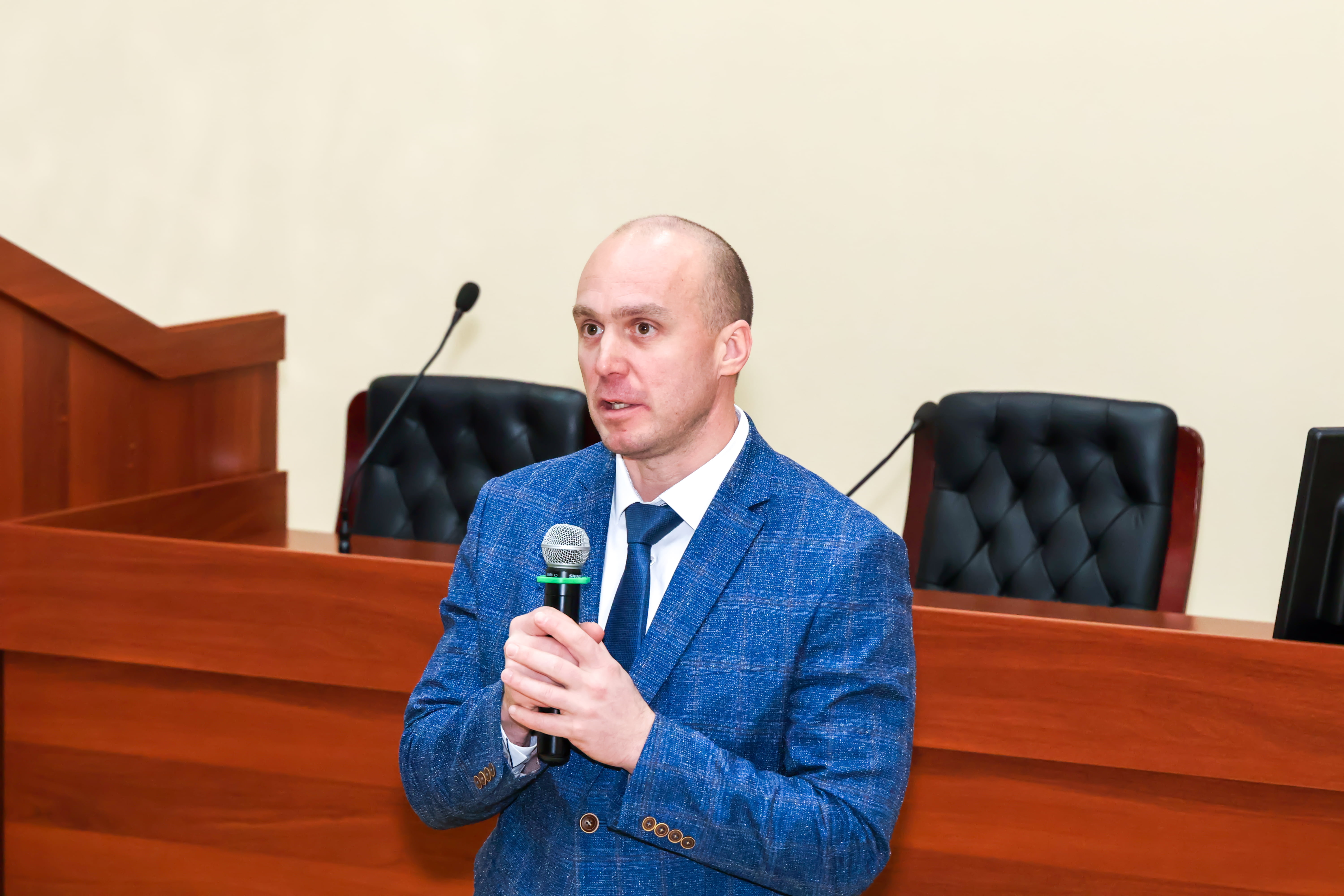 Единство поколений