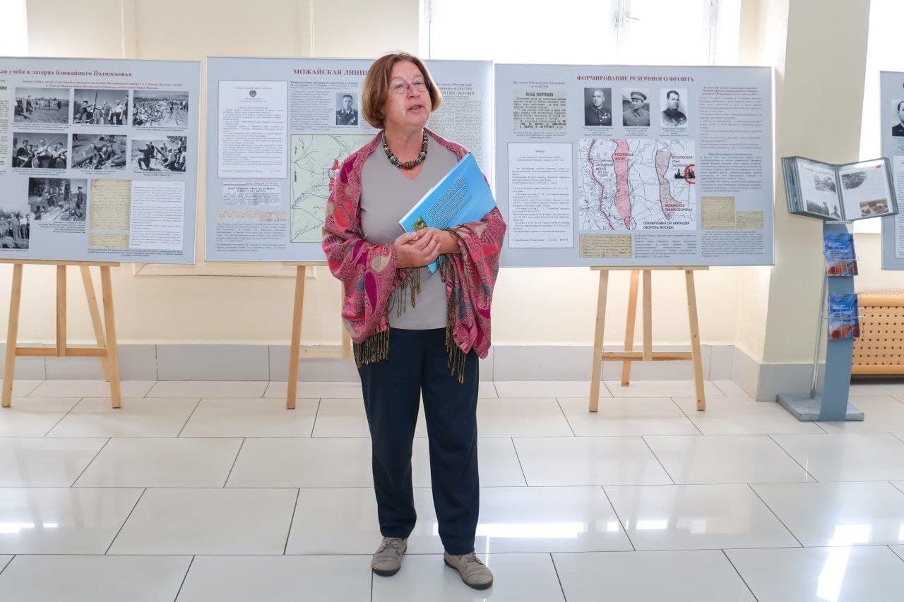 Входит народное ополчение на подмосковные рубежи