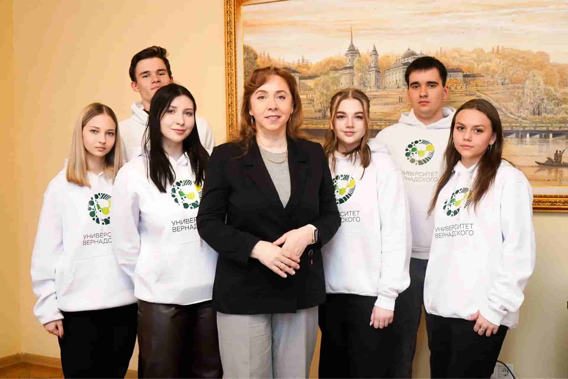 Конструктивный диалог: ректор Университета Вернадского провела встречу со активом Объединенного совета обучающихся