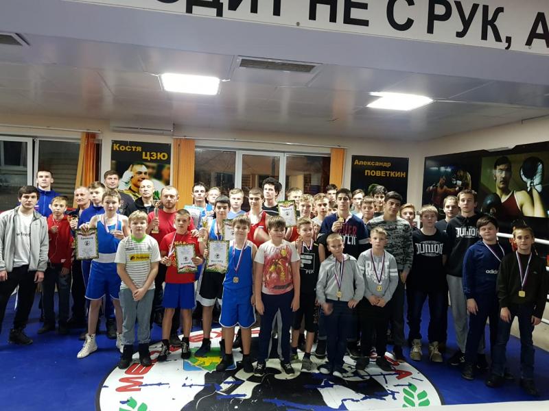 30 ноября 2019 года на базе муниципального учреждения городского округа Щелково «Физкультурно-спортивный клуб «Медвежьи  Озера» состоялось открытое Первенство городского округа Щелково по боксу среди юношей «Медвежонок».